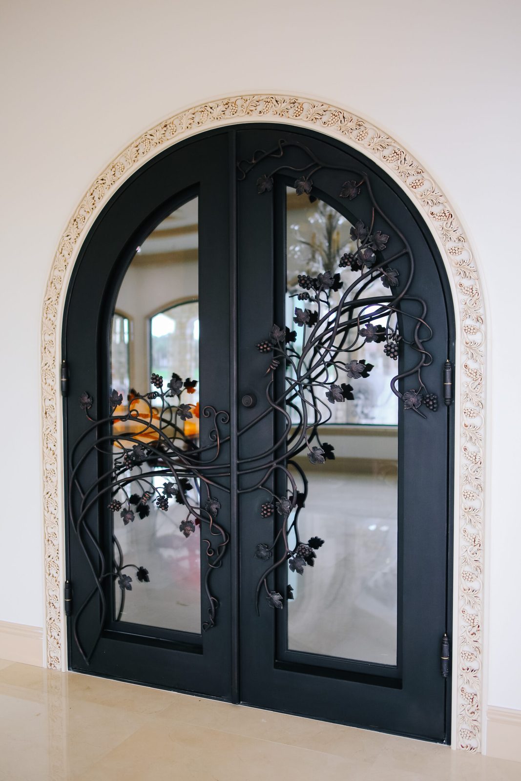 Traditional iron door — Leaf scroll, double
